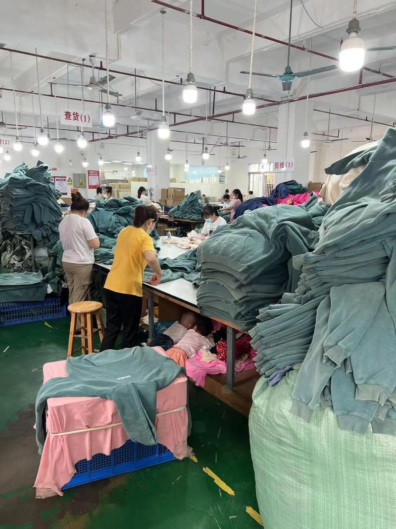 潮牌工廠視角 從時(shí)尚概念到零售店鋪的服裝加工內(nèi)部運(yùn)作